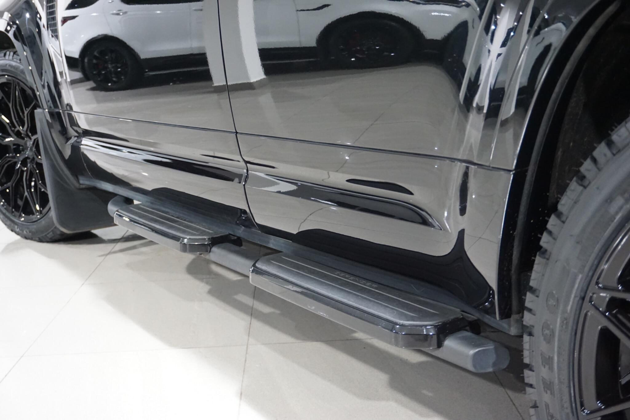 Land Rover Defender 110 2.0 P400e 15.4kWh XS Edition SUV 5dr Petrol Plug-in Hybrid Auto 4WD Euro 6 (s/s) (404 ps)